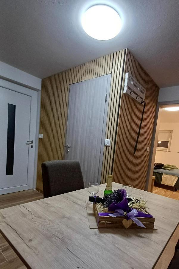 Apartmaji Stars Mavcice Екстер'єр фото