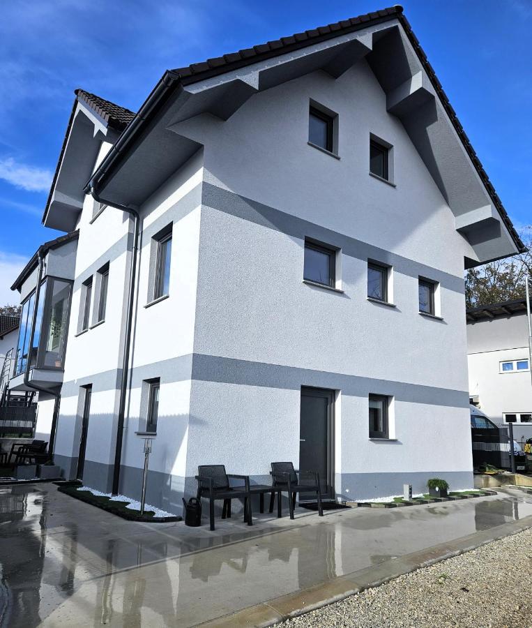 Apartmaji Stars Mavcice Екстер'єр фото